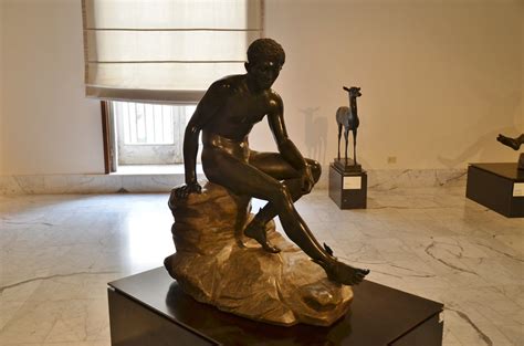 hermes herculanum villa papyrus
